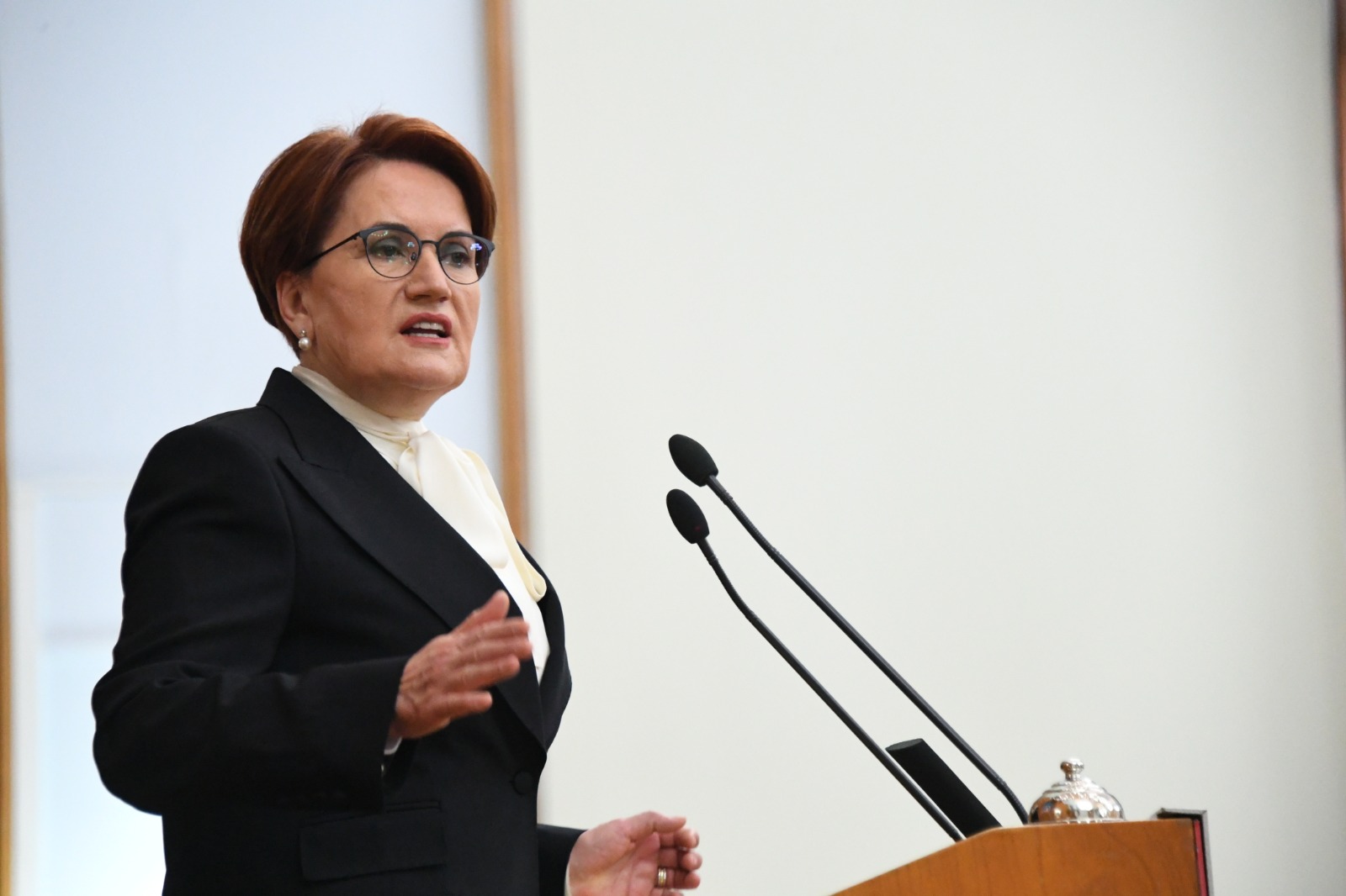 Akşener den AKP li Zengin e Zihniyetiniz batsın Yeni1Mecra